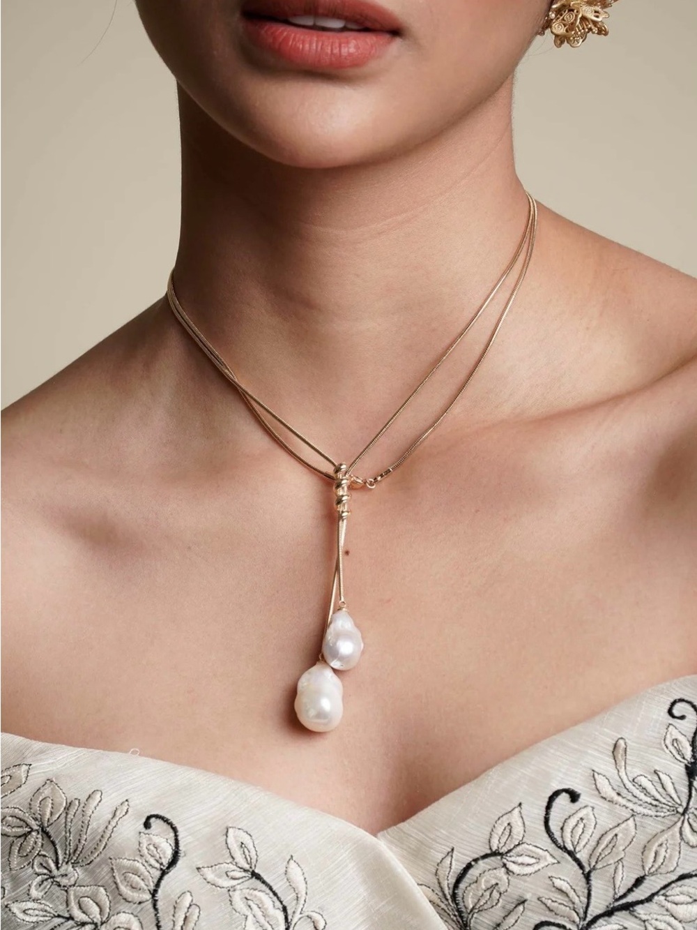 Baroque Pearl Drop Lariat Gold Tone Necklace